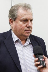 Apresentação do novo sistema de bilhetagem eletrônica da Região Metropolitana aos prefeitos da RMC. Na foto, o prefeito de Contenda, Carlos Eugênio Stabach. Curitiba, 15/07/2015. Foto: Pedro Ribas/ANPr